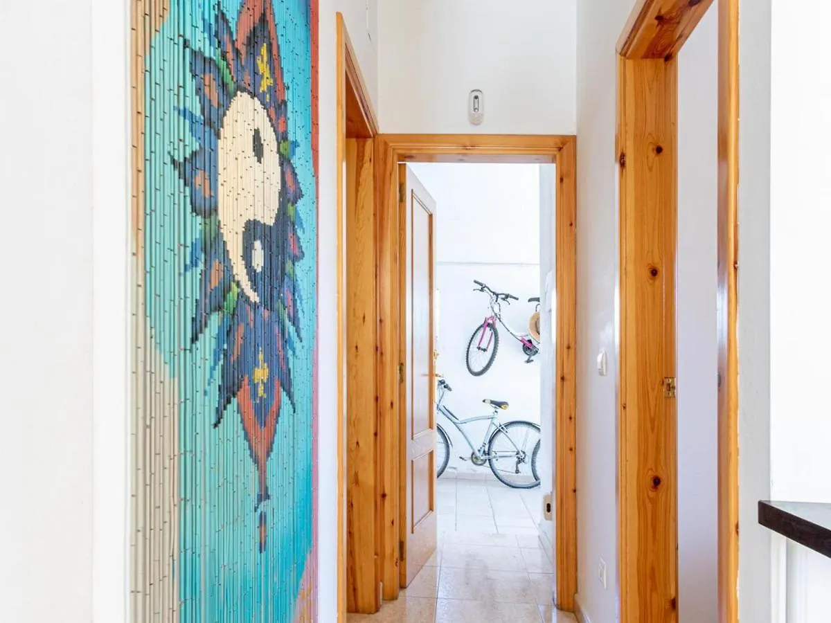 Casa Con Jardin Privado, 3 Habitaciones, Terraza Y Garaje En Sant Pere Pescador - Es-89-100