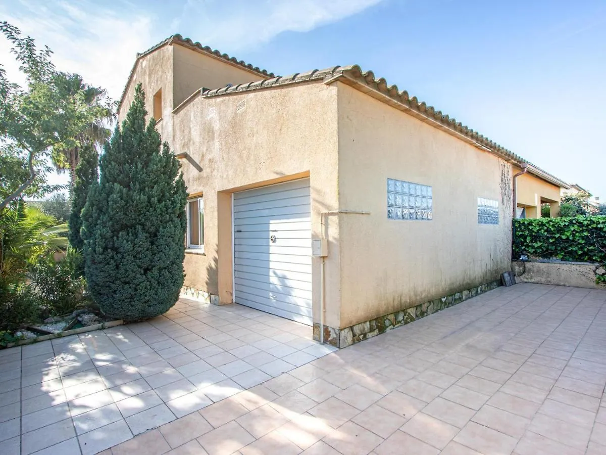 Holiday home Casa Con Jardin Privado, 3 Habitaciones, Terraza Y Garaje En Sant Pere Pescador - Es-89-100 Spain